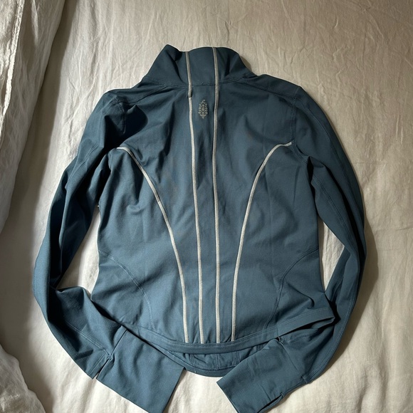 Free People FP Movement You’re a Peach Outer Layer Blue Half-Zip Pullover - Picture 2 of 5